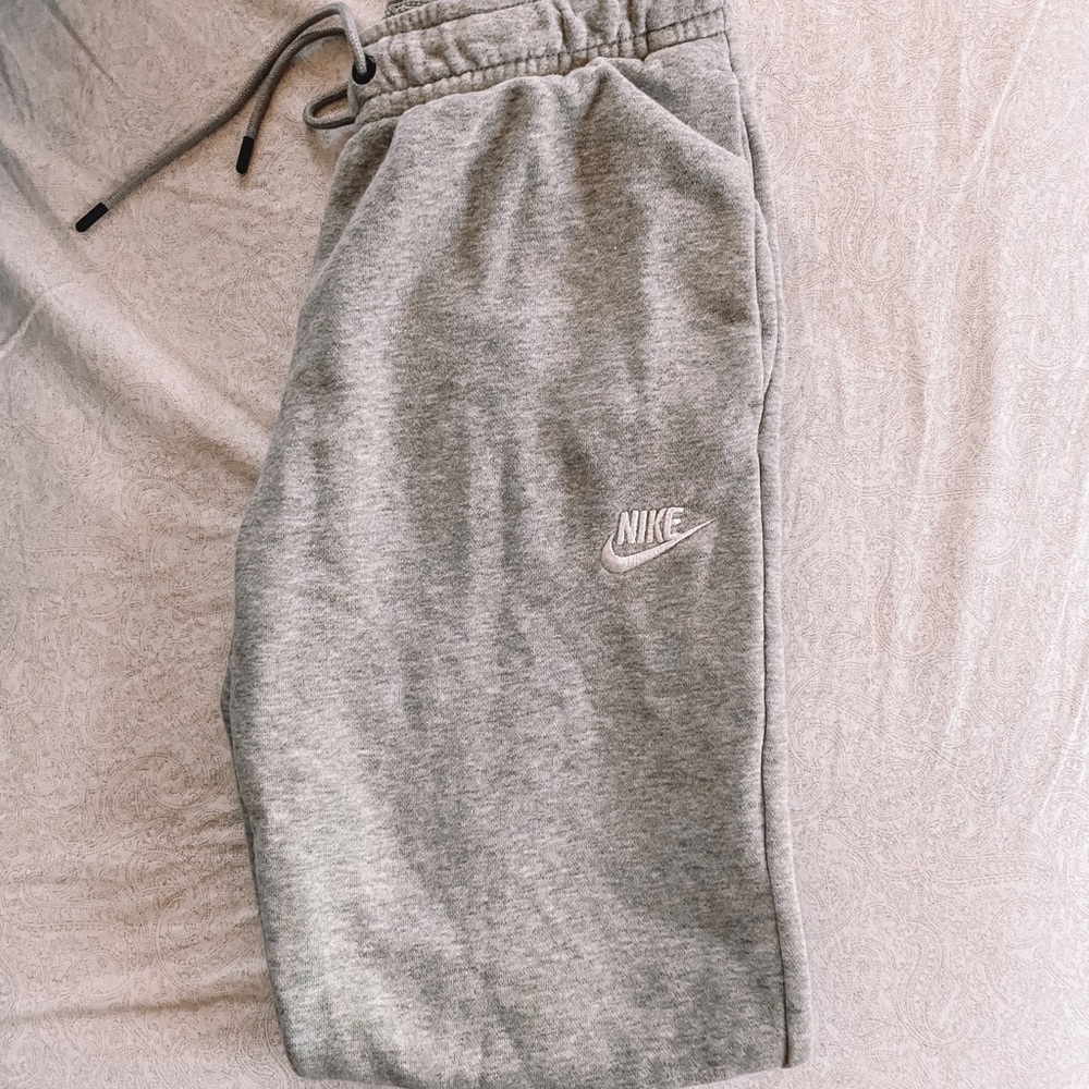 NIKE JOGGERS